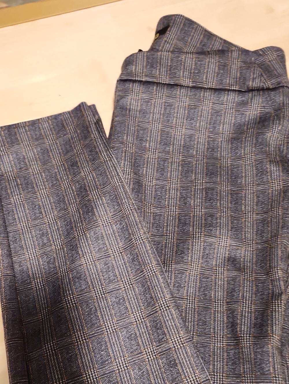 Dalia Women's Gray Plaid Trousers